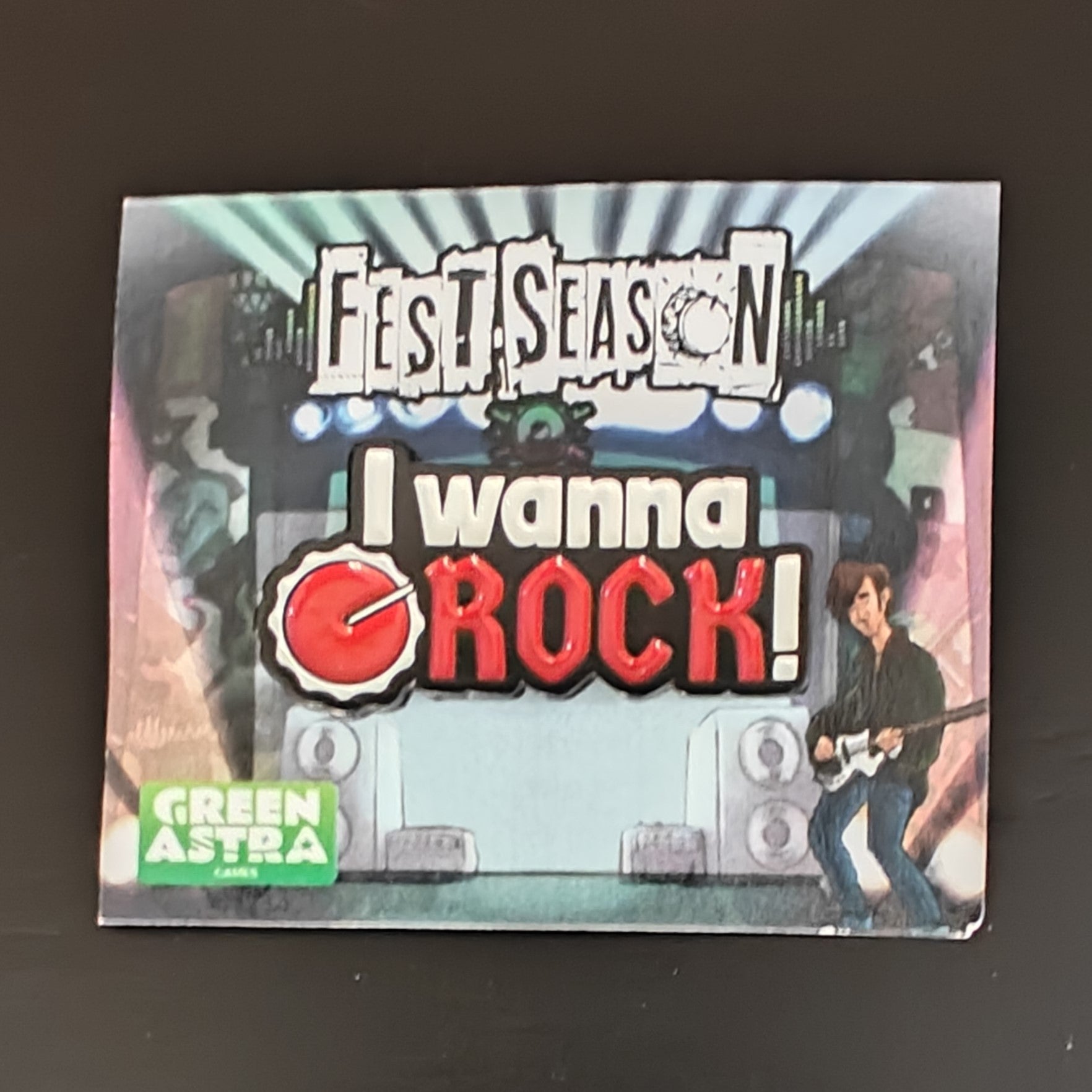 Pin metálico Fest Season / múltiples estilos